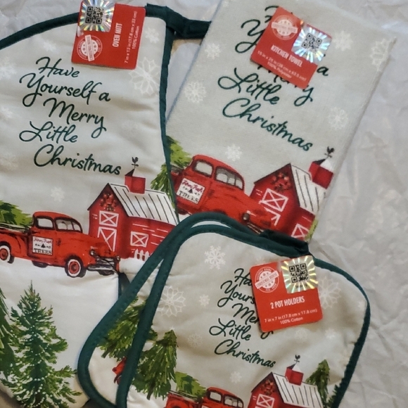 Christmas Kitchen Set with Red Truck Design - Picture 1 of 3